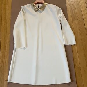 Zara dress never worn it.